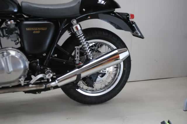 Triumph Thruxton (2012) thumbnail 2