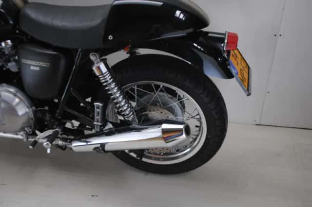 Triumph Thruxton (2012) thumbnail 6