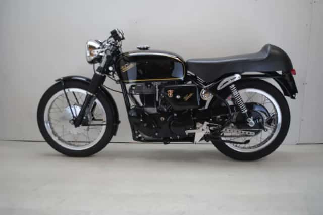 Velocette Venom Thruxton (1963) thumbnail 1