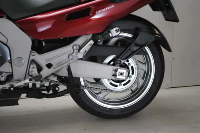 Yamaha GTS1000 (1994) thumbnail 4