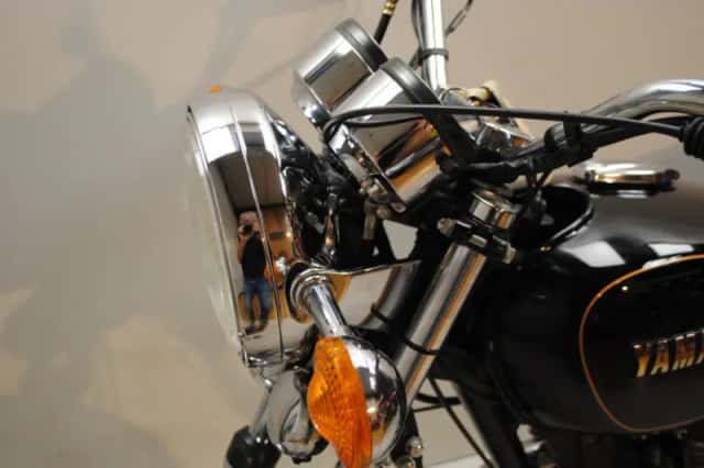 Yamaha SR 500 (1984) thumbnail 2
