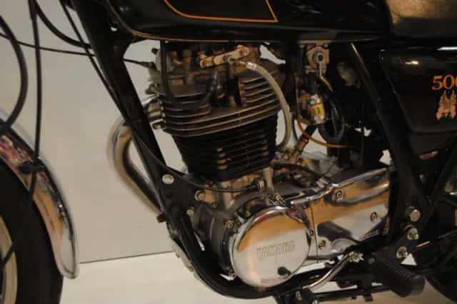 Yamaha SR 500 (1984) thumbnail 3