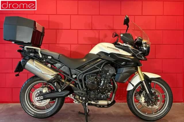 Triumph Tiger 800 (2012) thumbnail 1