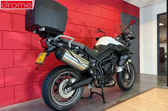 Triumph Tiger 800 (2012) thumbnail 5