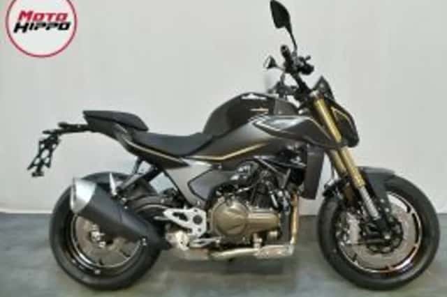 QJ Motor SRK 550 (2025) thumbnail 1