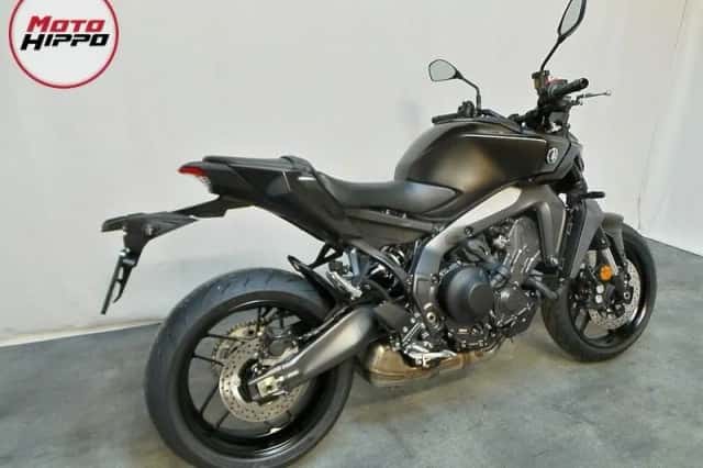 Yamaha MT-09 Y-AMT (2025) thumbnail 4
