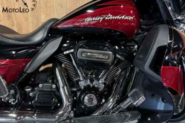 Harley-Davidson Street Glide CVO (2016) thumbnail 5