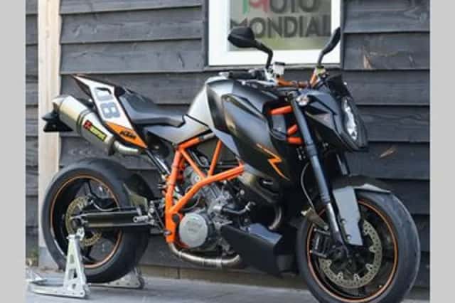 KTM 990 Super Duke R (2008) thumbnail 3