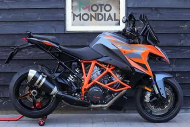 KTM 1290 Super Duke (2022) thumbnail 5