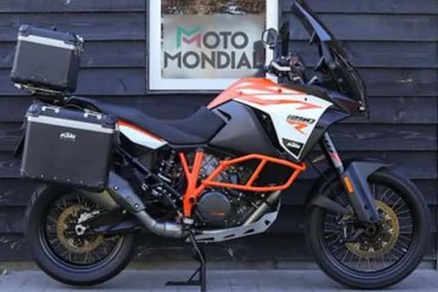 KTM 1290 Super Adventure (2017) thumbnail 1