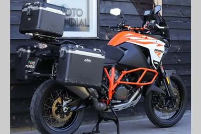 KTM 1290 Super Adventure (2017) thumbnail 2