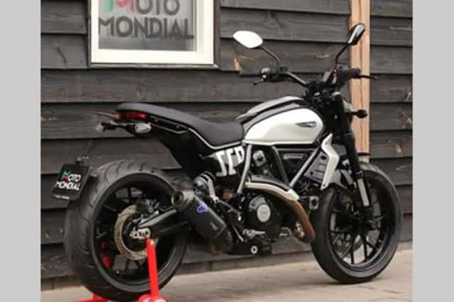 Ducati Scrambler Icon (2024) thumbnail 2