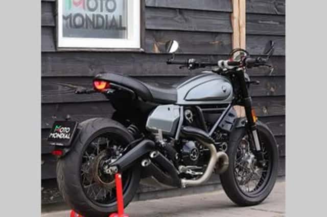 Ducati Scrambler Nightshift (2021) thumbnail 2