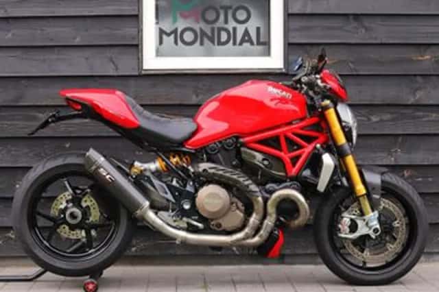 Ducati Monster 1200 S (2014) thumbnail 1