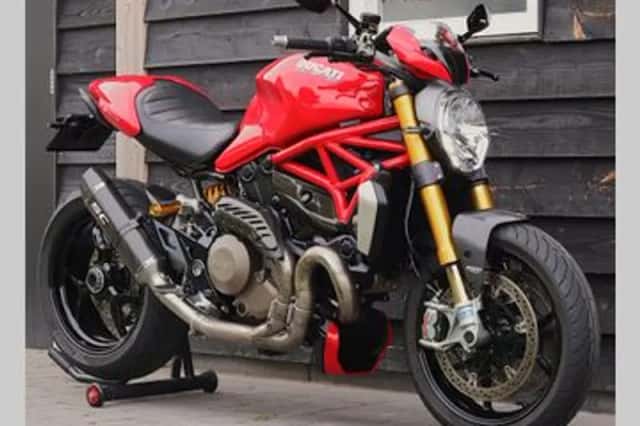 Ducati Monster 1200 S (2014) thumbnail 4