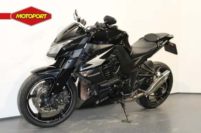 Kawasaki Z1000 (2013) thumbnail 2