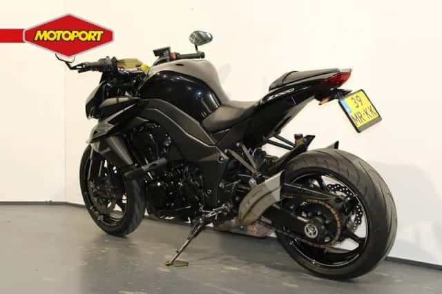 Kawasaki Z1000 (2013) thumbnail 4