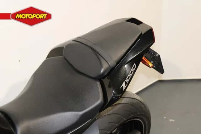 Kawasaki Z1000 (2013) thumbnail 6