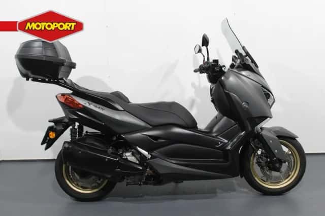 Yamaha Xmax 300 Tech MAX (2021) thumbnail 1