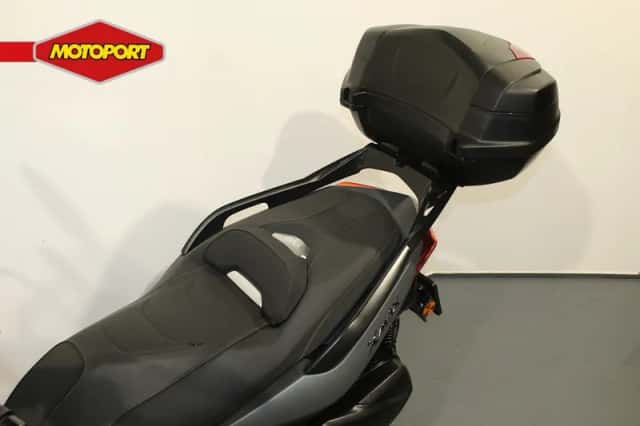 Yamaha Xmax 300 Tech MAX (2021) thumbnail 6
