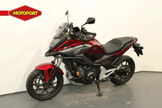 Honda NC750X (2021) thumbnail 2