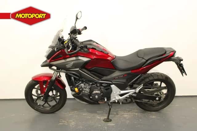 Honda NC750X (2021) thumbnail 3