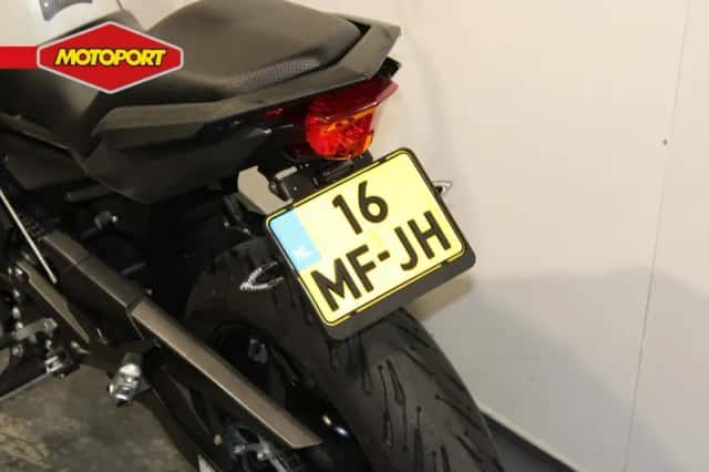 Yamaha XJ6 (2009) thumbnail 5