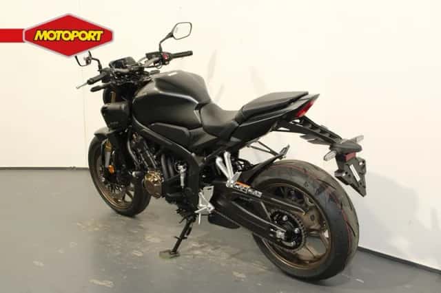 Honda CB 650 RC (2026) thumbnail 4