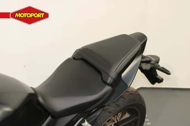 Honda CB 650 RC (2026) thumbnail 5