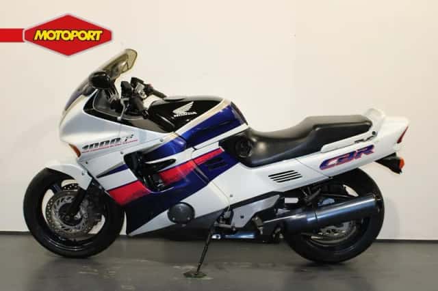 Honda CBR 1000 F (1993) thumbnail 3