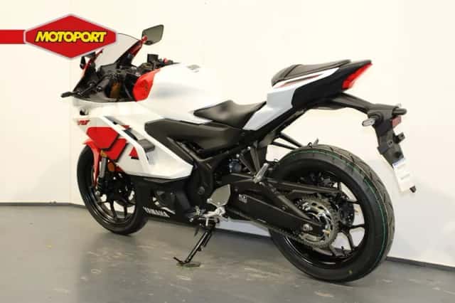 Yamaha YZF-R3 (2026) thumbnail 4