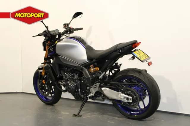 Yamaha MT-09 (2023) thumbnail 4