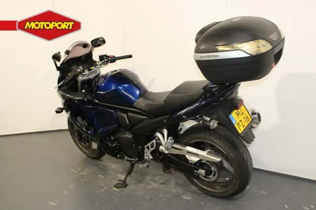Suzuki GSX 1250 FA (2011) thumbnail 4