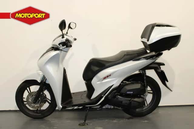 Honda SH 150i (2022) thumbnail 3