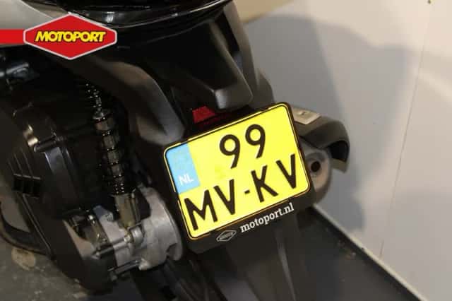 Honda SH 150i (2022) thumbnail 5