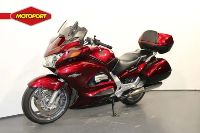 Honda ST 1300 PAN European (2005) thumbnail 2