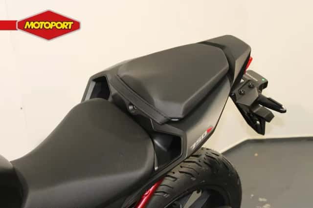 Honda CB750 (2026) thumbnail 5