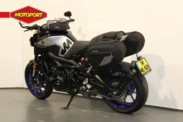 Yamaha MT-09 (2020) thumbnail 4