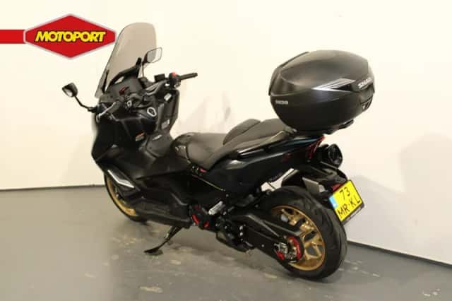 Yamaha T MAX (2022) thumbnail 4