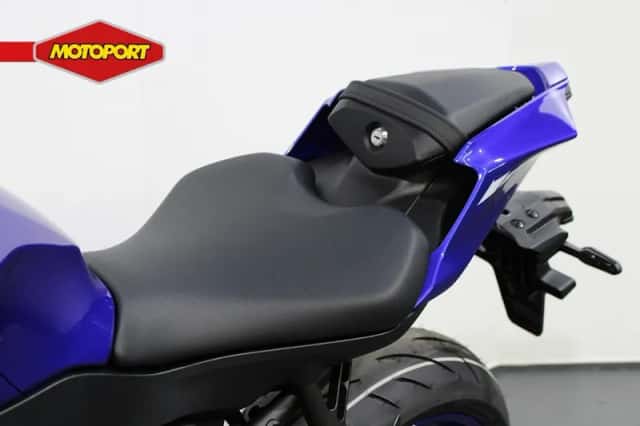 Yamaha R7 (2026) thumbnail 6