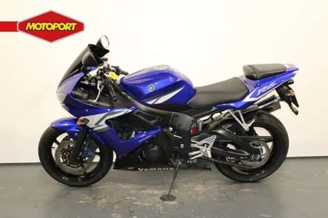 Yamaha YZF-R6 (2005) thumbnail 3