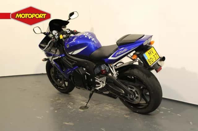 Yamaha YZF-R6 (2005) thumbnail 4