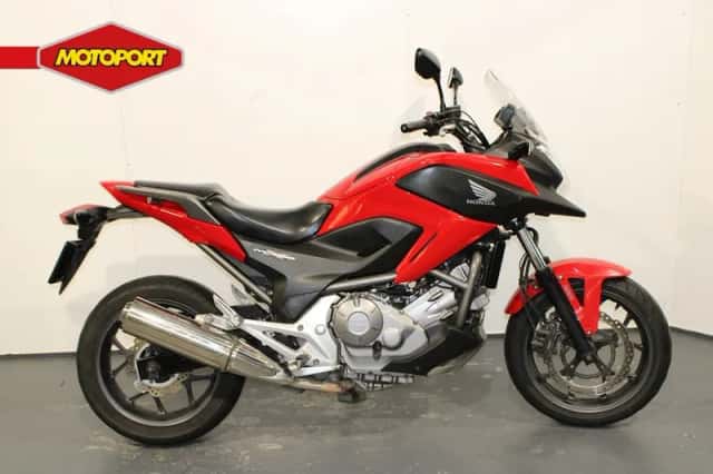 Honda NC700XA (2012) thumbnail 1