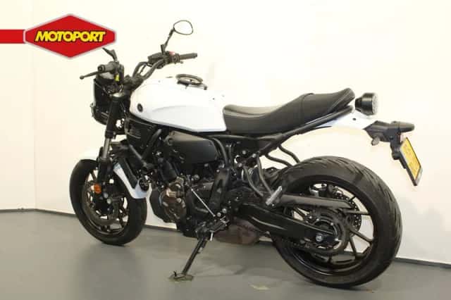 Yamaha XSR700 (2022) thumbnail 2
