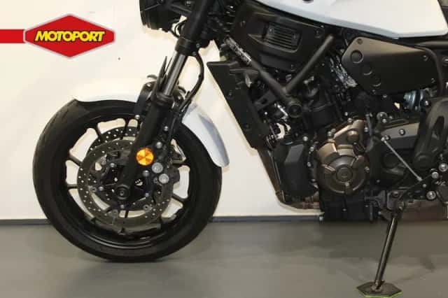 Yamaha XSR700 (2022) thumbnail 5