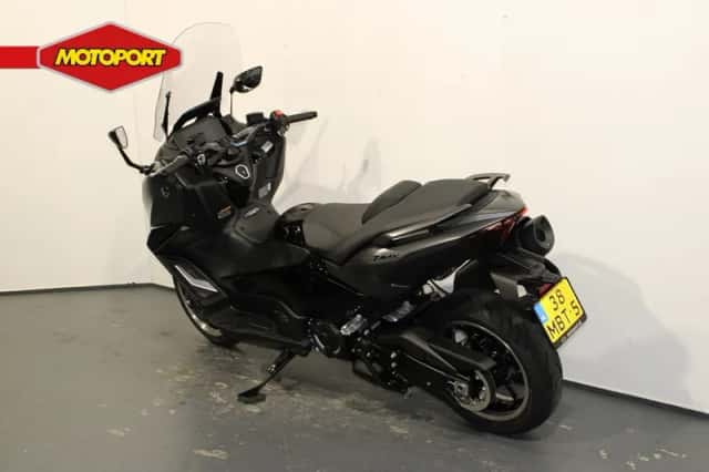 Yamaha Tmax Tech MAX (2026) thumbnail 4