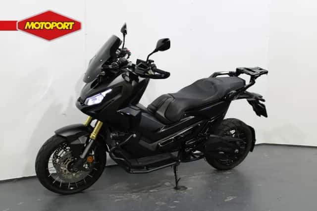Honda X-ADV 750 (2018) thumbnail 2