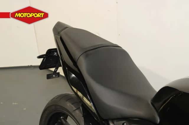 Honda CBR600F (2012) thumbnail 6