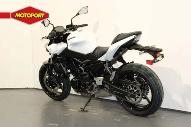 Kawasaki Z650 (2026) thumbnail 4