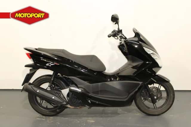 Honda PCX 150 (2016) thumbnail 1